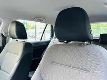 Volkswagen Golf 2.0 TDI BlueMotion Tech SE DSG Euro 5 (s/s) 5dr