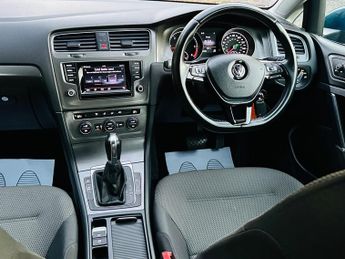 Volkswagen Golf 2.0 TDI BlueMotion Tech SE DSG Euro 5 (s/s) 5dr