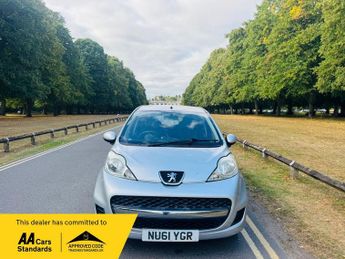 Peugeot 107 1.0 12V Urban Euro 5 5dr