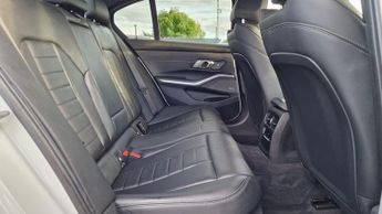 BMW 3 Series 2.0 320d M Sport Auto Euro 6 (s/s) 4dr