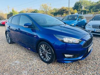 Ford Focus 1.0T EcoBoost ST-Line Auto Euro 6 (s/s) 5dr