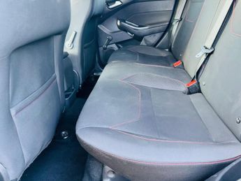 Ford Focus 1.0T EcoBoost ST-Line Auto Euro 6 (s/s) 5dr