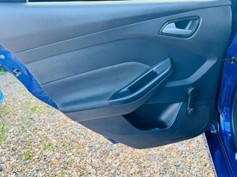 Ford Focus 1.0T EcoBoost ST-Line Auto Euro 6 (s/s) 5dr
