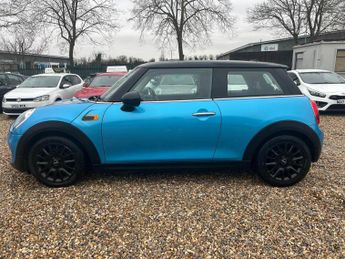 MINI Hatch 1.5 Cooper Auto Euro 6 (s/s) 3dr