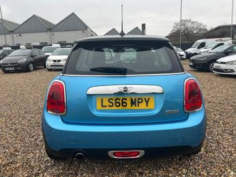 MINI Hatch 1.5 Cooper Auto Euro 6 (s/s) 3dr