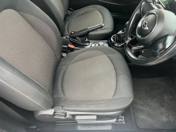 MINI Hatch 1.5 Cooper Auto Euro 6 (s/s) 3dr