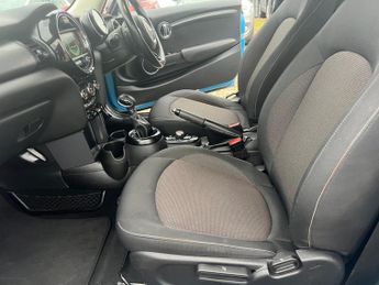 MINI Hatch 1.5 Cooper Auto Euro 6 (s/s) 3dr