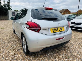 Peugeot 208 1.2 PureTech Allure EAT Euro 6 (s/s) 5dr