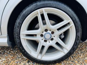 Mercedes-Benz C Class 1.8 C250 BlueEfficiency Sport Auto Euro 5 4dr