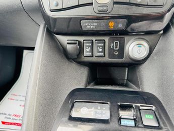 Nissan Leaf 40kWh 3.Zero Auto 5dr