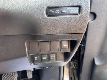 Nissan Qashqai 1.6 dCi Tekna XTRON Euro 6 (s/s) 5dr