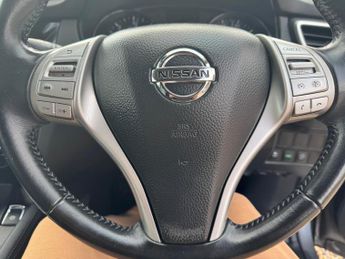 Nissan Qashqai 1.6 dCi Tekna XTRON Euro 6 (s/s) 5dr