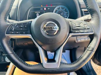 Nissan Leaf 40kWh N-Connecta Auto 5dr
