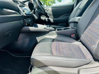 Nissan Leaf 40kWh N-Connecta Auto 5dr