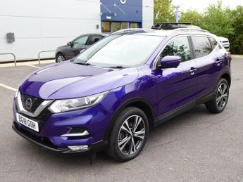 Nissan Qashqai 1.2 DIG-T N-Connecta Euro 6 (s/s) 5dr
