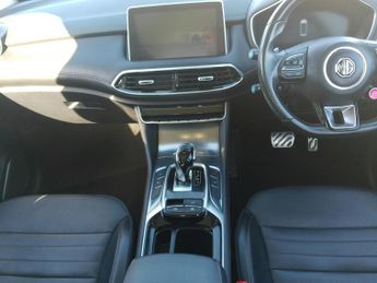 MG MG HS 1.5 T-GDI Exclusive DCT Euro 6 (s/s) 5dr