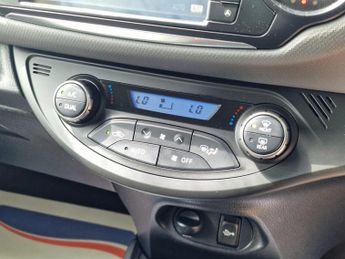 Toyota Yaris 1.5 VVT-h Icon E-CVT Euro 6 5dr