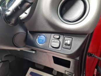 Toyota Yaris 1.5 VVT-h Icon E-CVT Euro 6 5dr