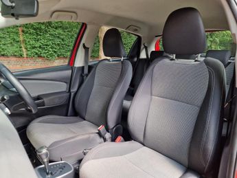 Toyota Yaris 1.5 VVT-h Icon E-CVT Euro 6 5dr