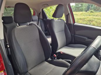 Toyota Yaris 1.5 VVT-h Icon E-CVT Euro 6 5dr
