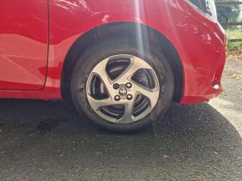 Toyota Yaris 1.5 VVT-h Icon E-CVT Euro 6 5dr