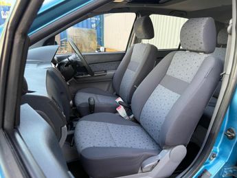 Hyundai Getz 1.3 CDX 5dr