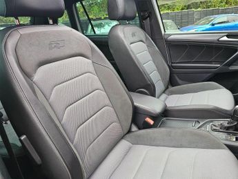 Volkswagen Tiguan 2.0 TSI R-Line Tech DSG 4Motion Euro 6 (s/s) 5dr