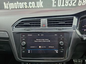 Volkswagen Tiguan 2.0 TSI R-Line Tech DSG 4Motion Euro 6 (s/s) 5dr