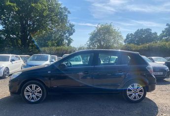 Vauxhall Astra 1.8i 16v Design 5dr
