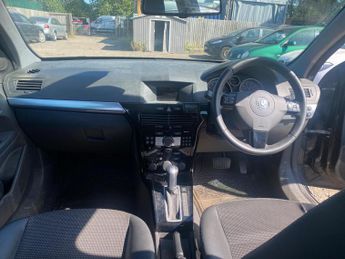 Vauxhall Astra 1.8i 16v Design 5dr