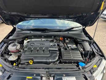 Skoda Octavia 1.6 TDI Elegance DSG Euro 5 (s/s) 5dr