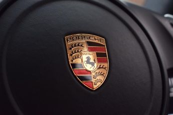 Porsche Panamera 4.8 V8 GTS PDK 4WD Euro 6 (s/s) 5dr