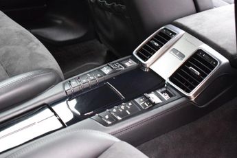 Porsche Panamera 4.8 V8 GTS PDK 4WD Euro 6 (s/s) 5dr