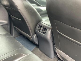 Nissan Navara 2.3 dCi Tekna Auto 4WD Euro 5 4dr