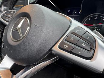 Mercedes-Benz C Class 2.1 C220d AMG Line (Premium Plus) Cabriolet 2dr Diesel G-Tronic+