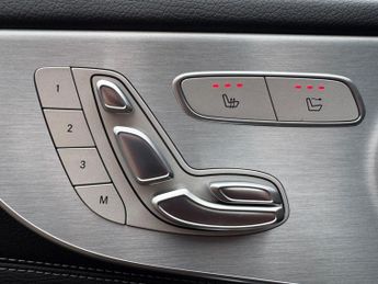 Mercedes-Benz C Class 2.1 C220d AMG Line (Premium Plus) Cabriolet 2dr Diesel G-Tronic+