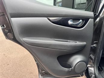 Nissan Qashqai 1.6 dCi Tekna XTRON 2WD Euro 5 (s/s) 5dr