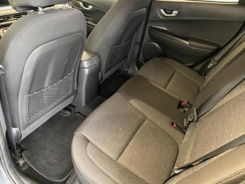 Hyundai KONA 64kWh Premium Auto 5dr (10.5kW Charger)