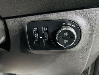 Vauxhall Corsa 1.4i ecoFLEX Design Easytronic Euro 6 (s/s) 5dr