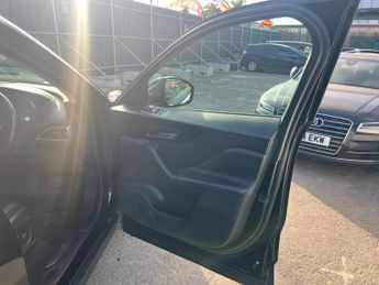 Jaguar F-PACE 2.0 D180 Prestige Auto AWD Euro 6 (s/s) 5dr