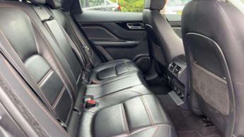 Jaguar F-PACE 2.0 D180 Prestige Auto AWD Euro 6 (s/s) 5dr