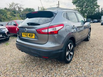 Nissan Qashqai 1.2 DIG-T n-tec+ XTRON 2WD Euro 6 (s/s) 5dr