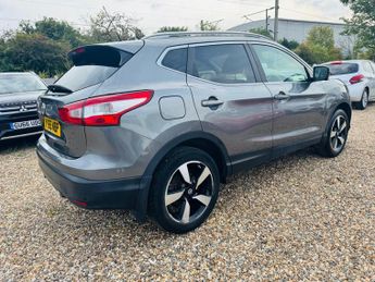 Nissan Qashqai 1.2 DIG-T n-tec+ XTRON 2WD Euro 6 (s/s) 5dr