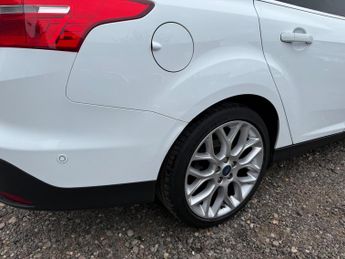 Ford Focus 2.0 TDCi Titanium X Powershift Euro 6 (s/s) 5dr