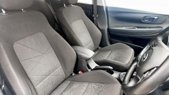 Hyundai Bayon Premium T-Gdi Mhev Auto
