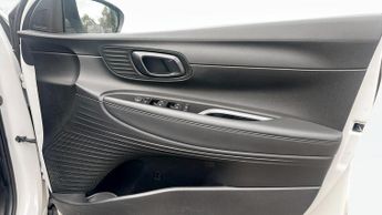 Hyundai Bayon Premium T-Gdi Mhev Auto