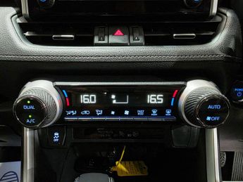 Toyota RAV4 2.5 VVT-h Design CVT Euro 6 (s/s) 5dr