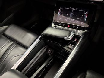 Audi e-tron 55 Launch Edition Auto quattro 5dr 95kWh