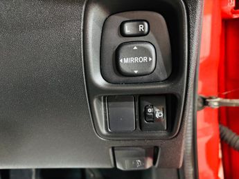 Toyota AYGO 1.0 VVT-i x-cite x-shift Euro 5 5dr Euro 5