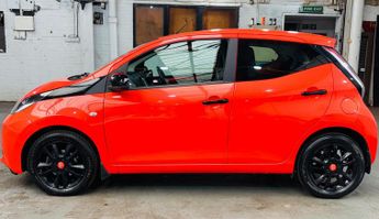 Toyota AYGO 1.0 VVT-i x-cite x-shift Euro 5 5dr Euro 5